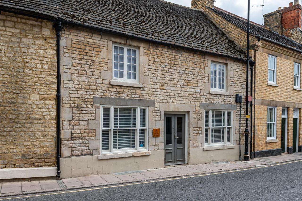 Luxury Town Centre Loft Apartment In Converted Granary Stamford Exteriér fotografie