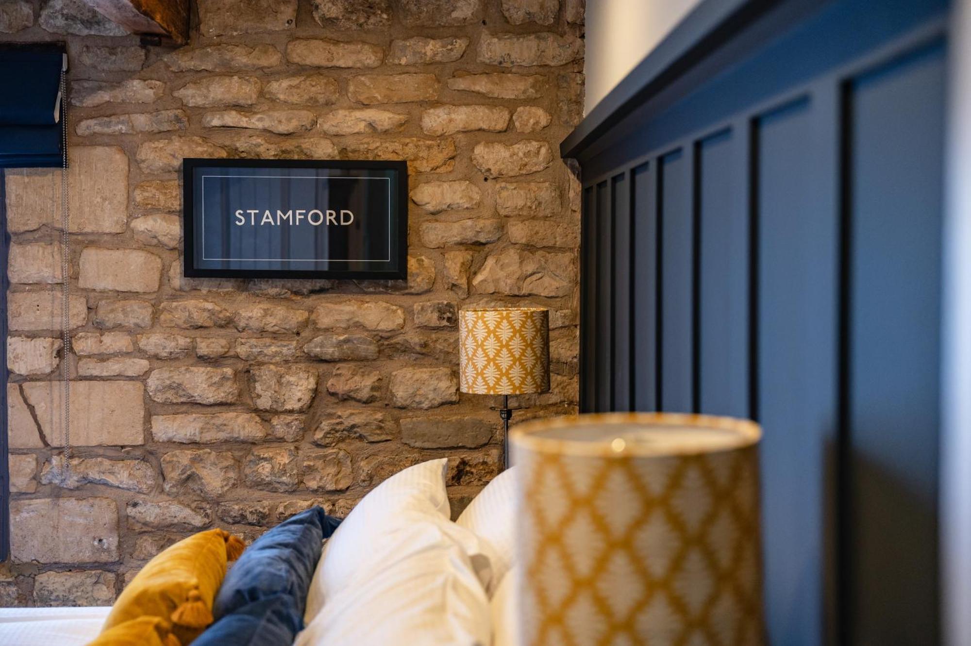 Luxury Town Centre Loft Apartment In Converted Granary Stamford Exteriér fotografie