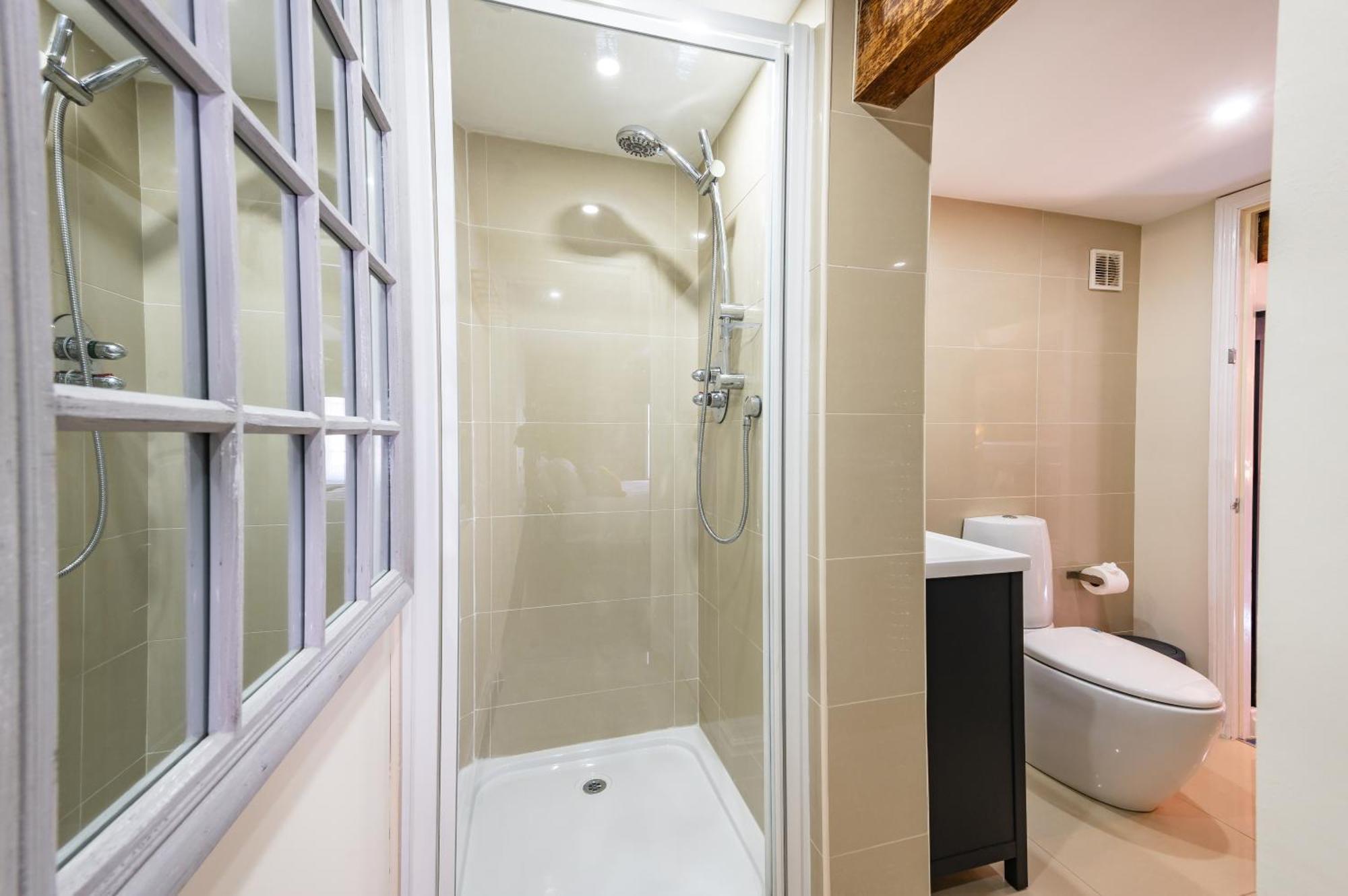 Luxury Town Centre Loft Apartment In Converted Granary Stamford Exteriér fotografie