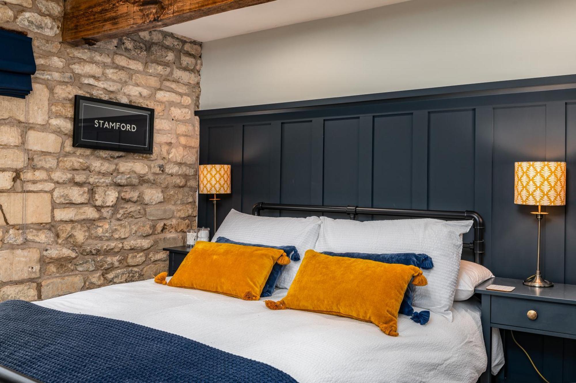 Luxury Town Centre Loft Apartment In Converted Granary Stamford Exteriér fotografie